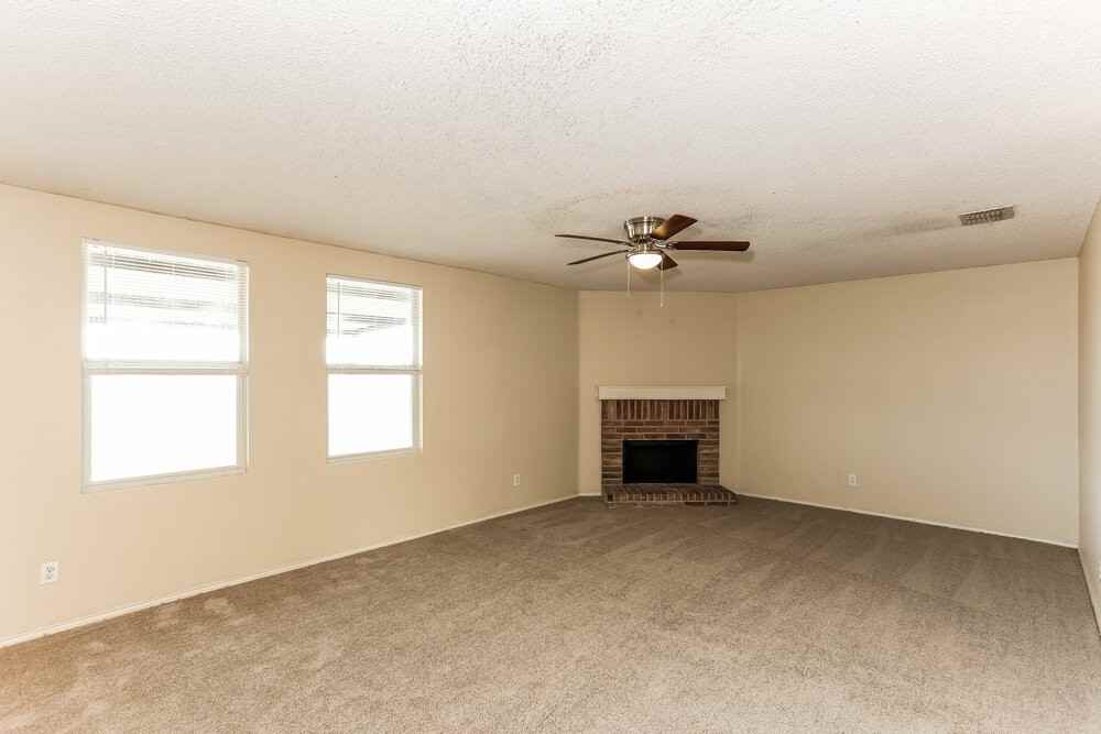 129 Phlox Ln - Photo 3 of 16