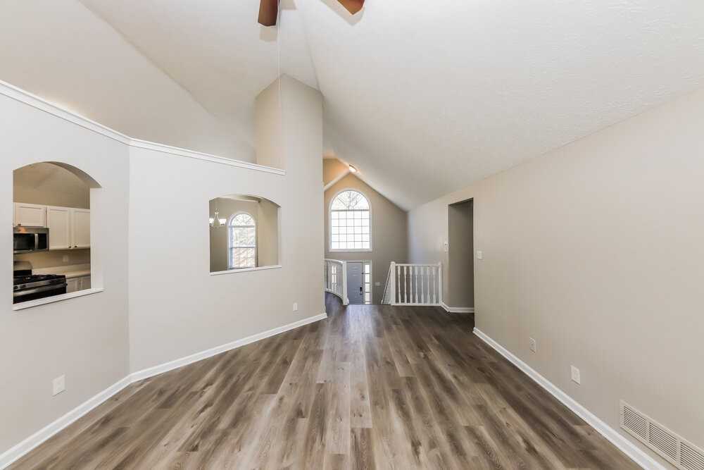 2740 Owens Ave Sw - Photo 6 of 18