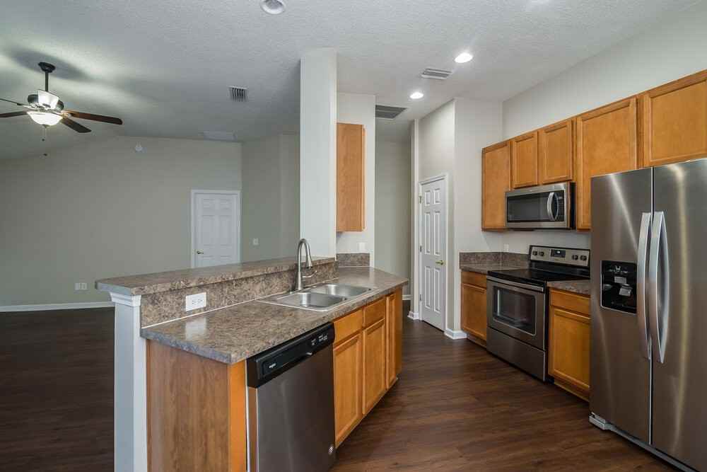 12746 Brown Jersey Ct - Photo 7 of 14