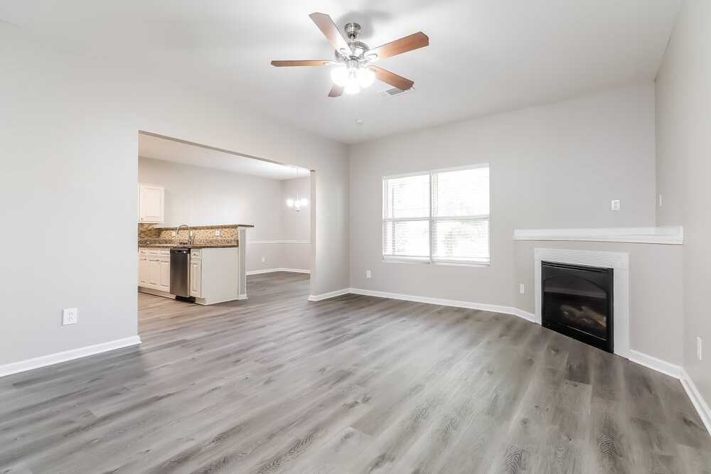 4014 Haworth Pkwy - Photo 4 of 17