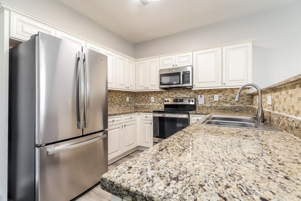 4014 Haworth Pkwy - Photo 7 of 17