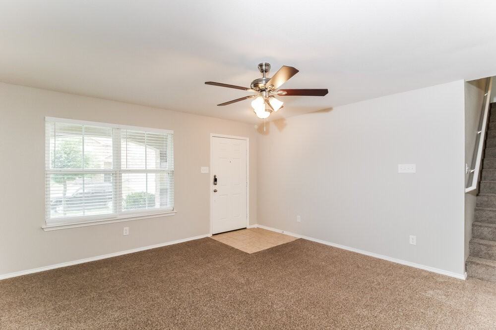 1623 Kawati Way - Photo 5 of 17