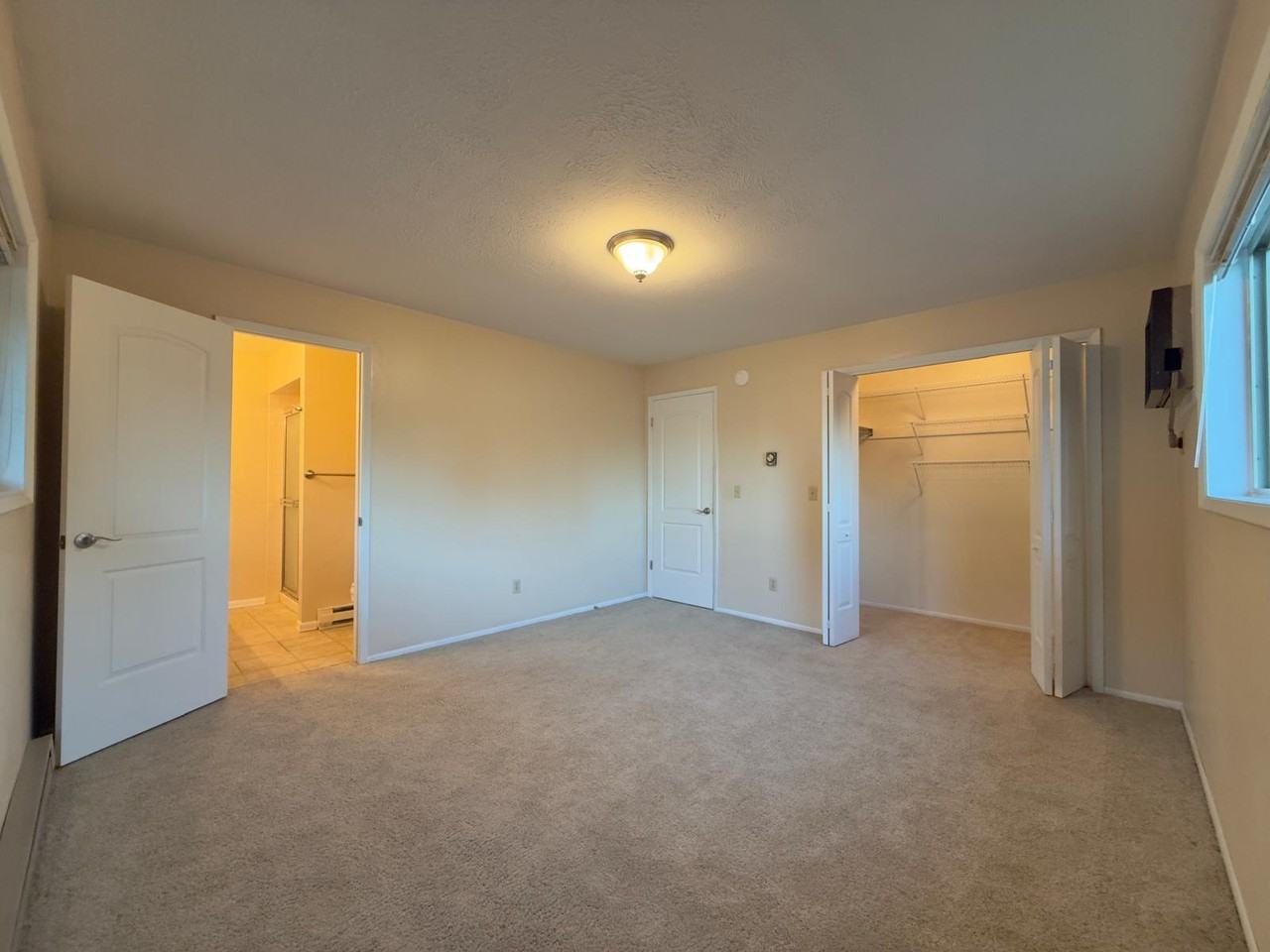 1307 E 30th Ave #1 - Photo 6 of 14