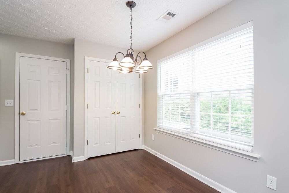 241 Weatherstone Pointe Dr - Photo 5 of 15