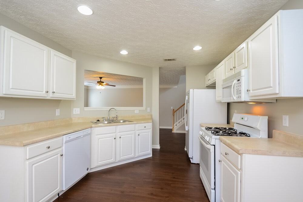 241 Weatherstone Pointe Dr - Photo 6 of 15