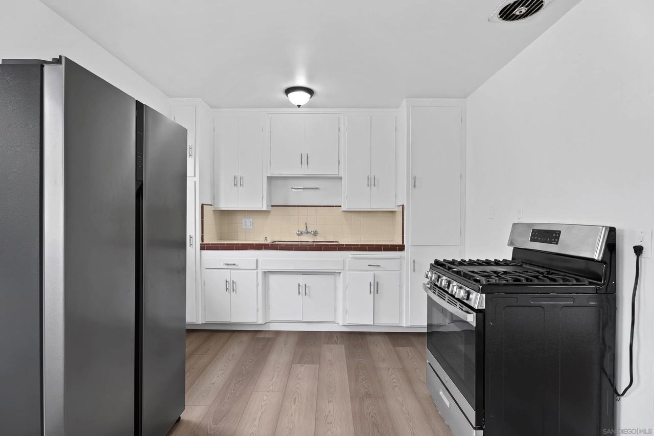 1250 Pacific Beach Dr #1250 - Photo 2 of 35