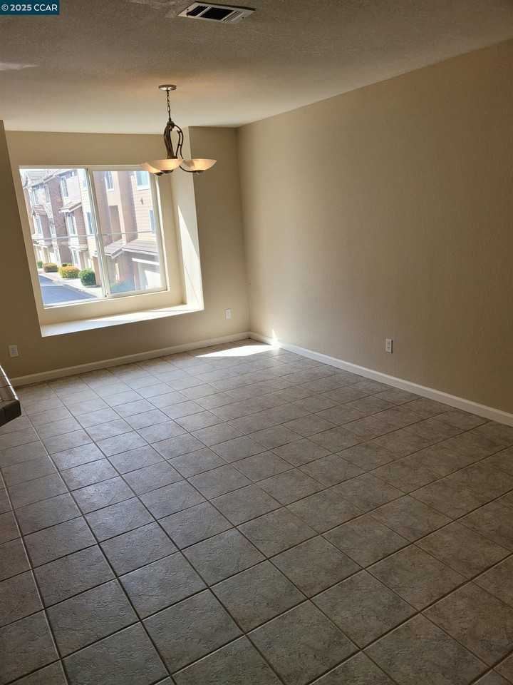 4764 Central Pkwy #4764 - Photo 3 of 19