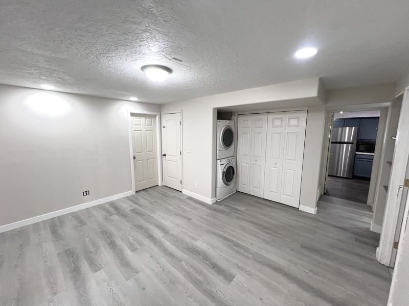 6291 W Liza Ln - Photo 3 of 17