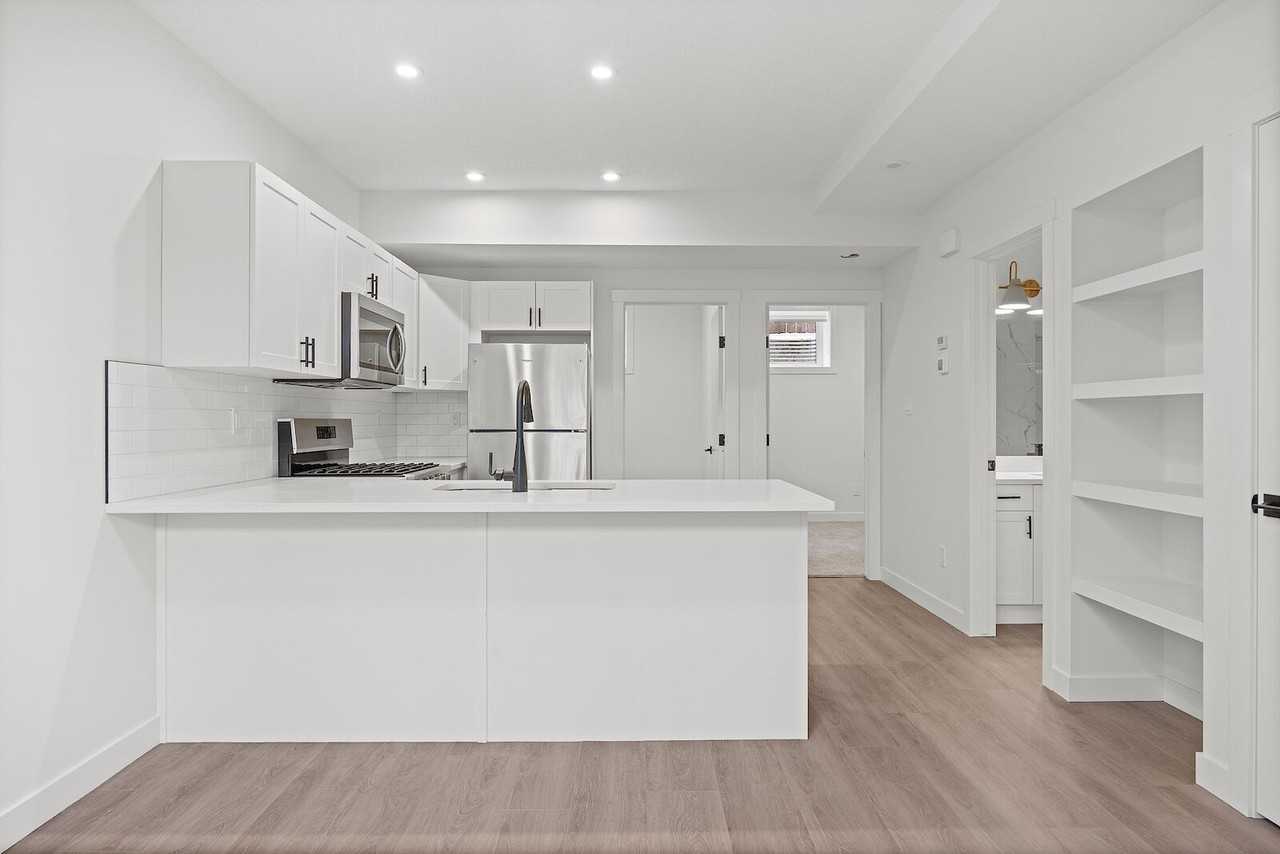 14520 95 Avenue Northwest - Photo 2 of 16