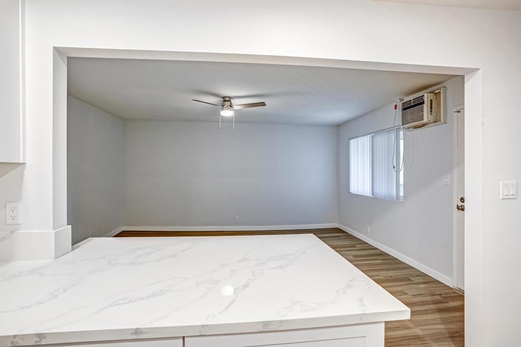 141 Johnston Ln #141-4 - Photo 4 of 9