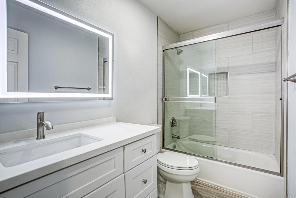 141 Johnston Ln #141-4 - Photo 5 of 9