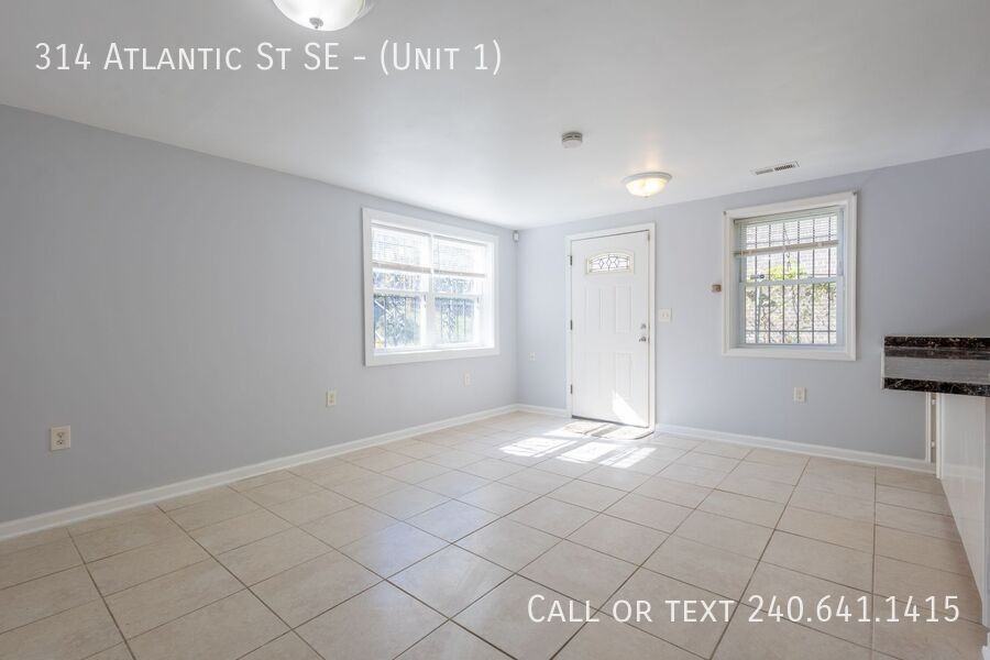 314 Atlantic St Se - Photo 2 of 18