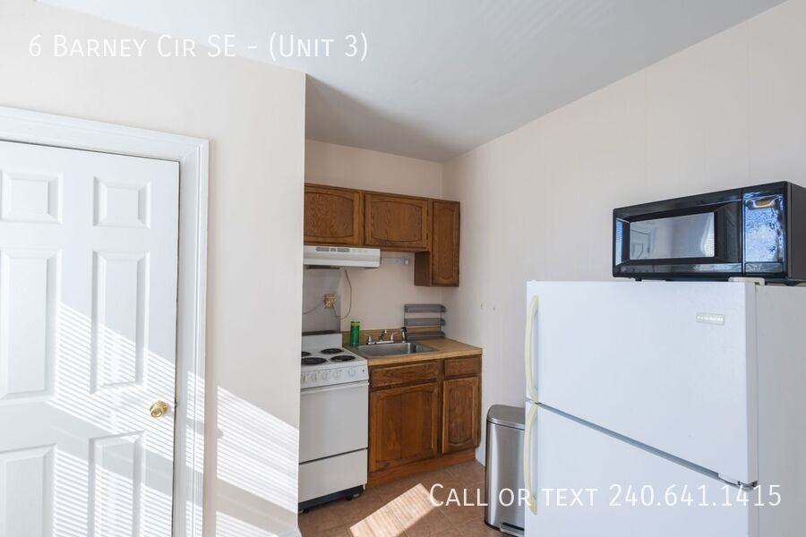 6 Barney Cir Se - Photo 3 of 8