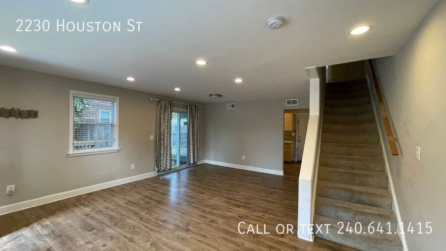 2230 Houston St - Photo 2 of 19