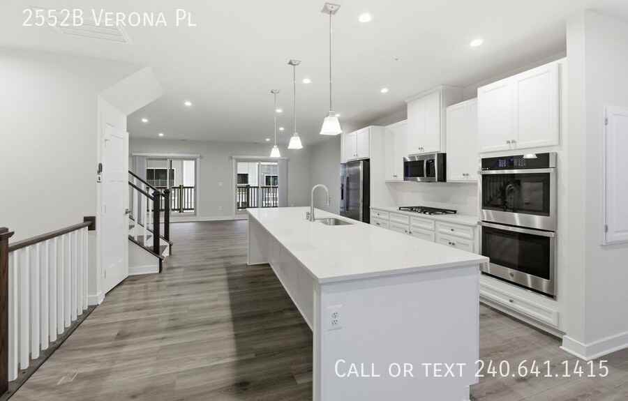 2552 Verona Pl Unit B - Photo 7 of 33