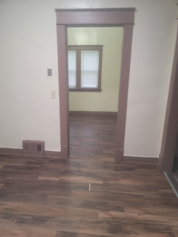 1259 Pearl St - Photo 5 of 15