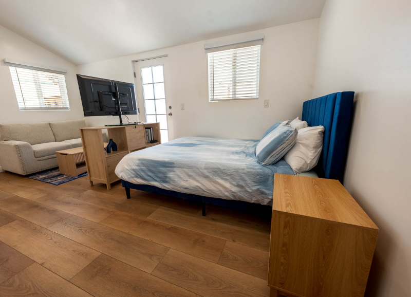 3668 5th Ave - Photo 4 of 11