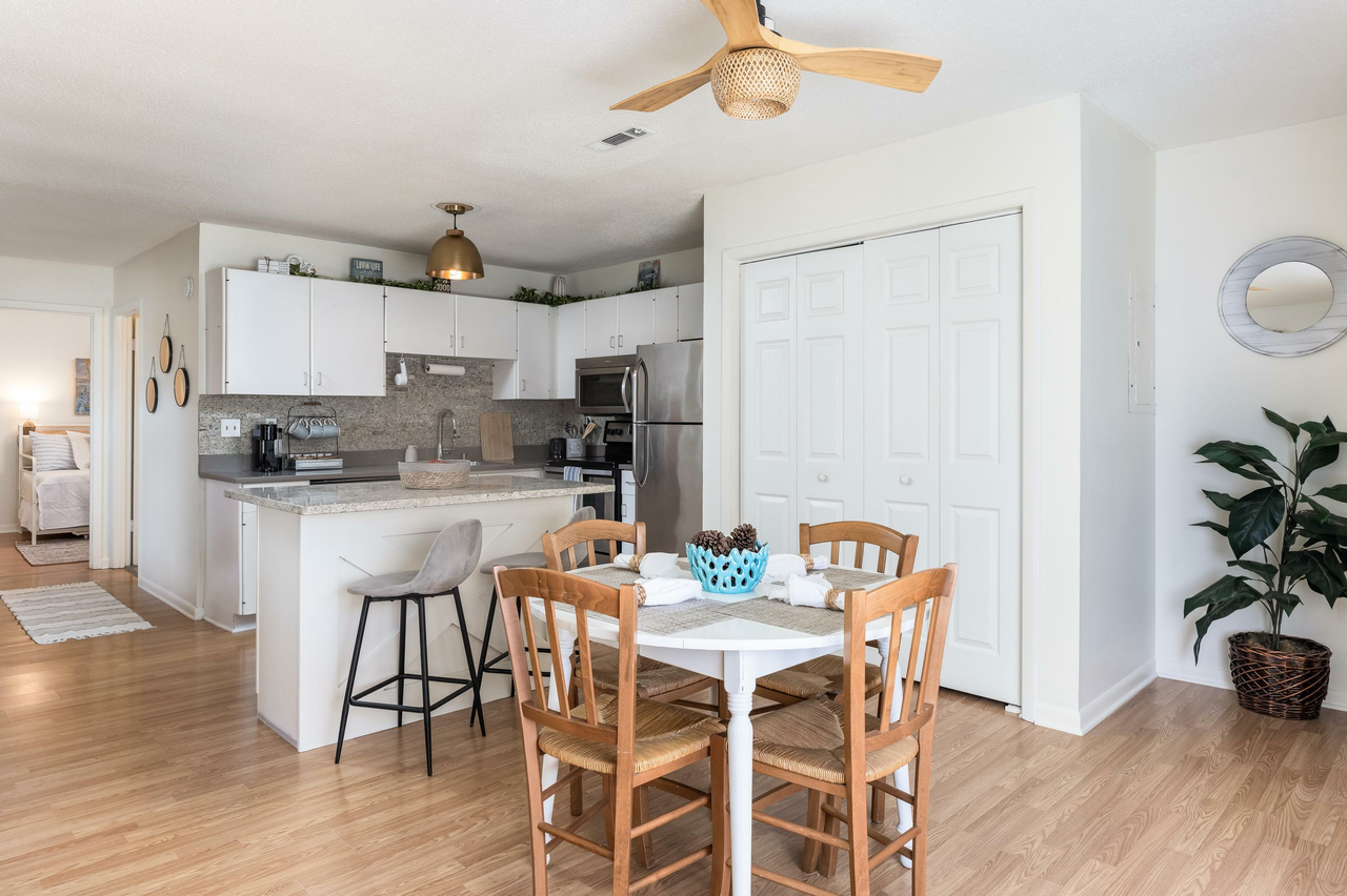 River Canyon - Photo 6 of 50