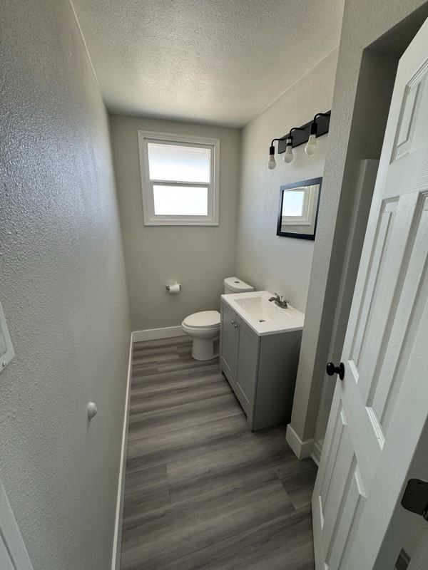 251 Juniper St #B - Photo 3 of 10