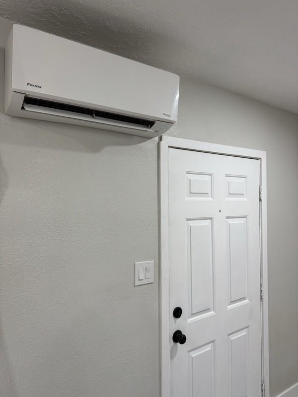 251 Juniper St #B - Photo 7 of 10