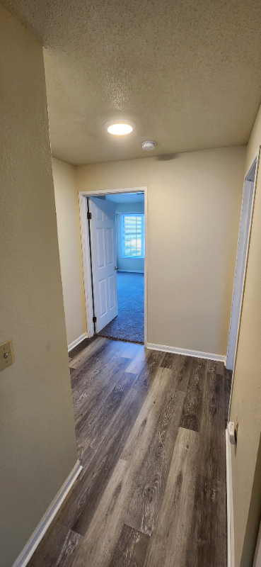 10085 W Lisbon Ave - Photo 5 of 18