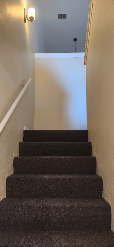 10085 W Lisbon Ave - Photo 7 of 18