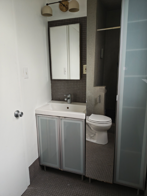 250 3rd Ave #D - Photo 5 of 9