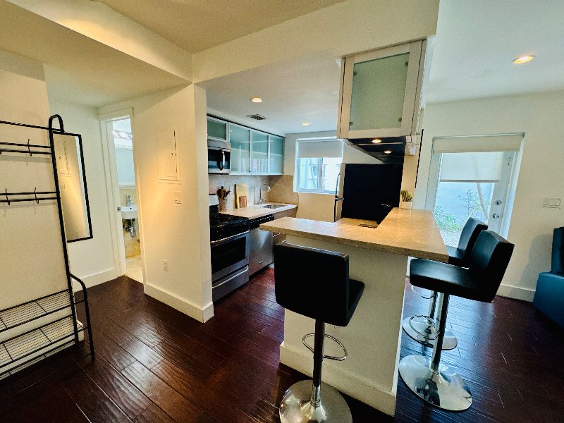 741 6th St #102W - Photo 5 of 17