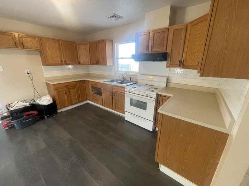 319 W 14th St - Photo 2 of 13