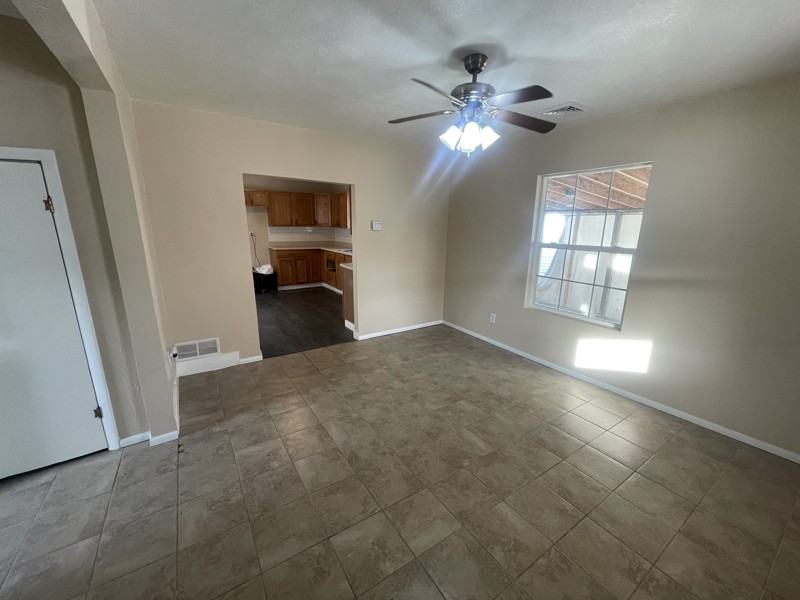 319 W 14th St - Photo 3 of 13