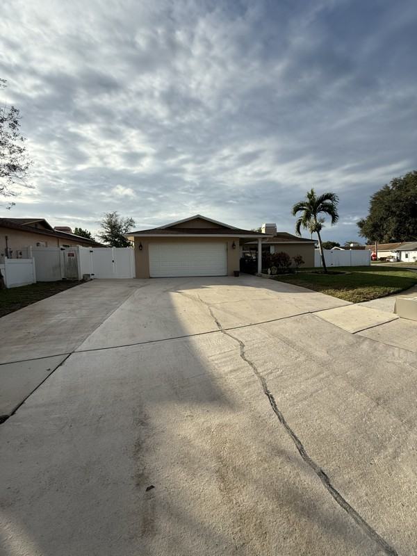 9429 Laura Anne Dr - Photo 2 of 20