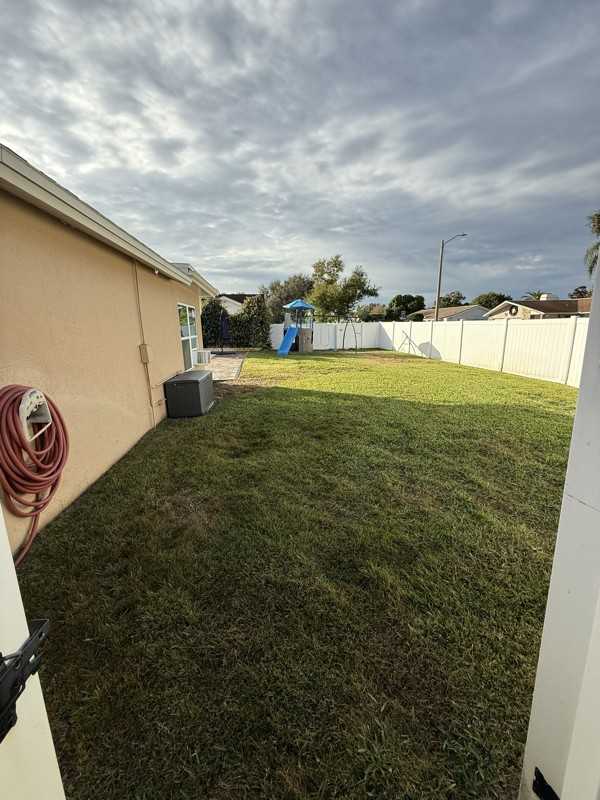 9429 Laura Anne Dr - Photo 3 of 20