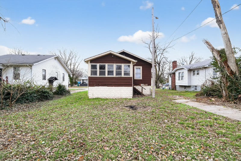 830 N 83rd St - Photo 3 of 14