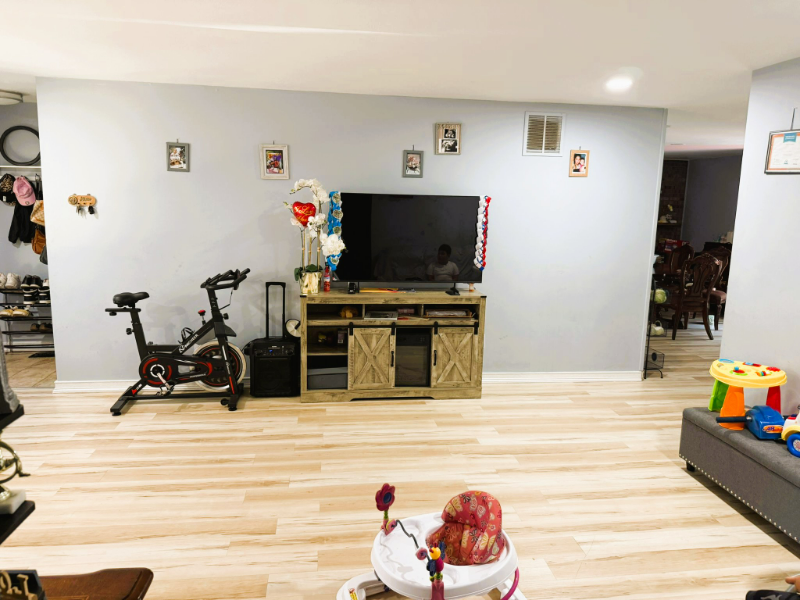 8610 Contee Rd - Photo 2 of 11