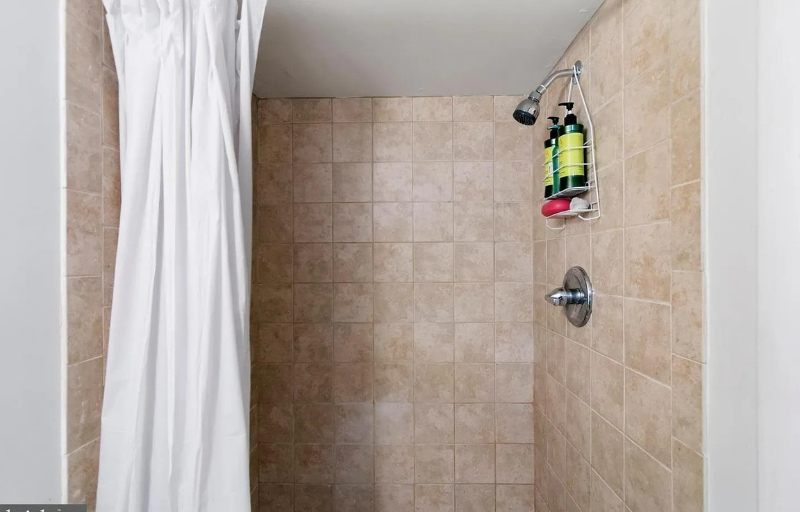 107 N Port St - Photo 5 of 7