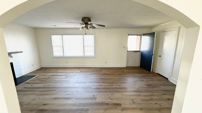 3817 M L King Jr Blvd - Photo 5 of 12