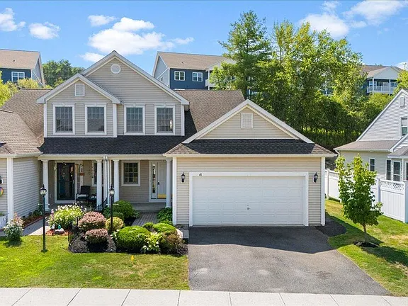 48 Lori Jean Pl - Photo 2 of 18