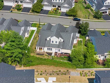 48 Lori Jean Pl - Photo 3 of 18