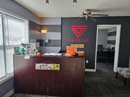 featured image of 2313 W 5th St