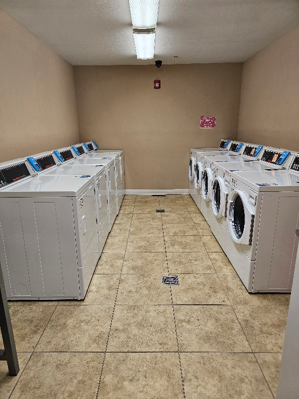 2313 W 5th St - Photo 3 of 50