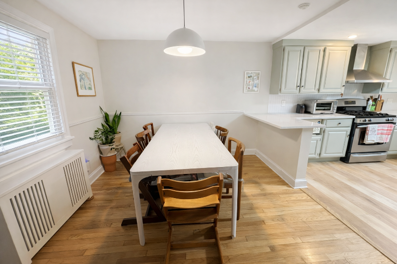 23 Downing Pl - Photo 3 of 15