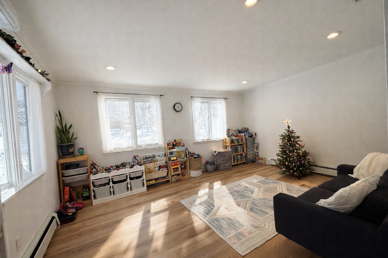 23 Downing Pl - Photo 5 of 15