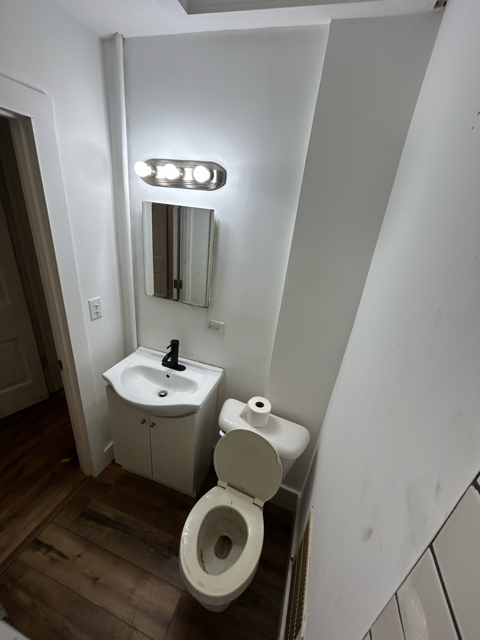 339 Monroe St #1 - Photo 5 of 7