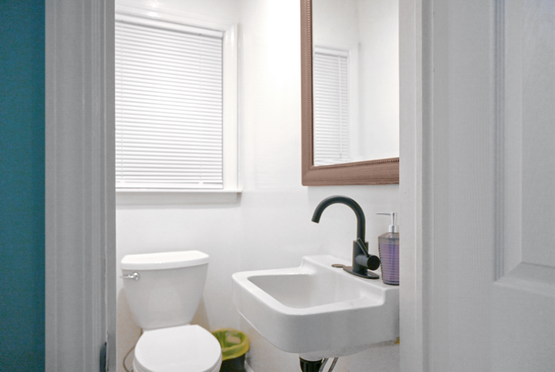 916 Bern St - Photo 3 of 17