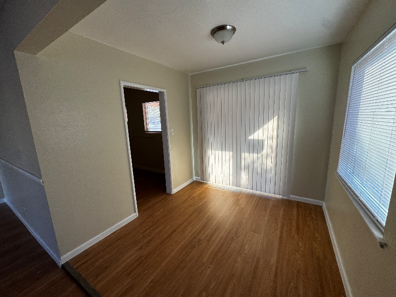 1571 Sheridan Rd - Photo 4 of 12