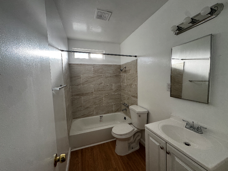 1571 Sheridan Rd - Photo 7 of 12