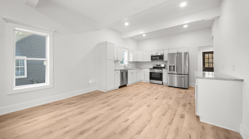 55 Reed St Ne - Photo 5 of 19