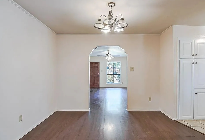 1517 Fox St - Photo 4 of 8