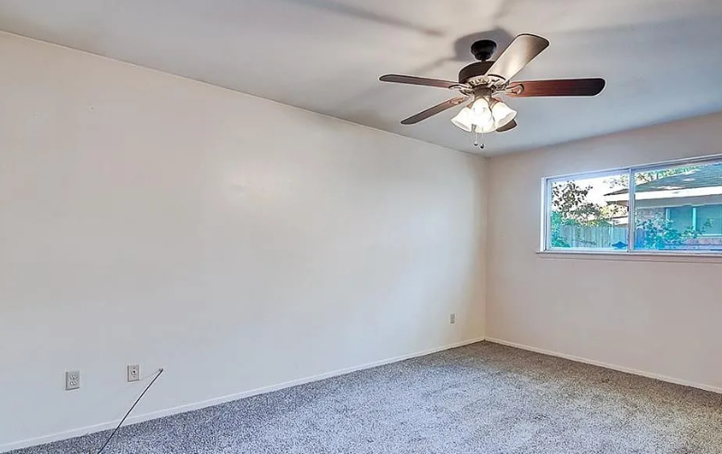 1517 Fox St - Photo 6 of 8