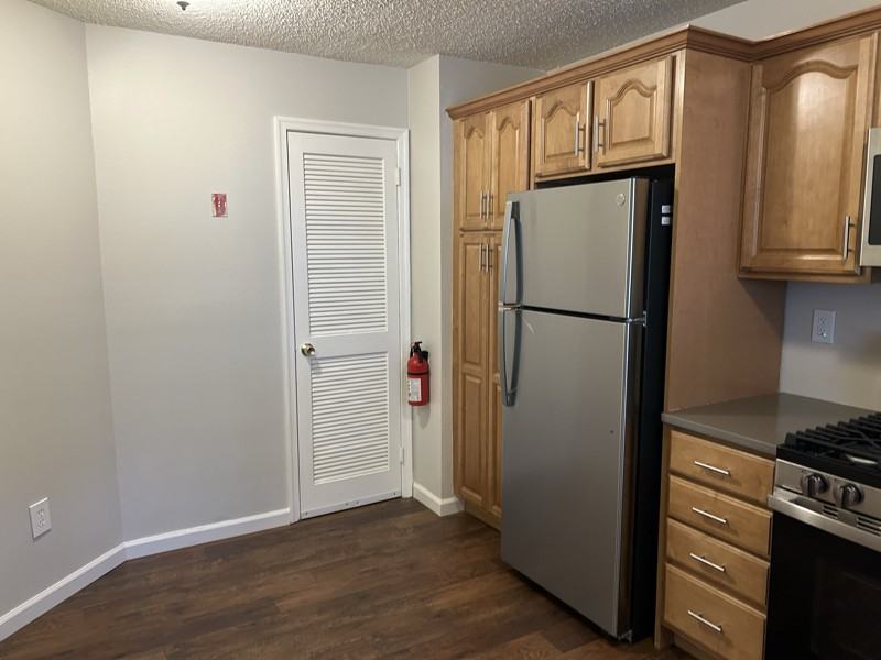 149 Tulip Ln - Photo 2 of 19